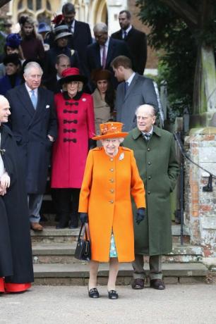 Anggota Keluarga Kerajaan Menghadiri Gereja St Mary Magdalene Di Sandringham